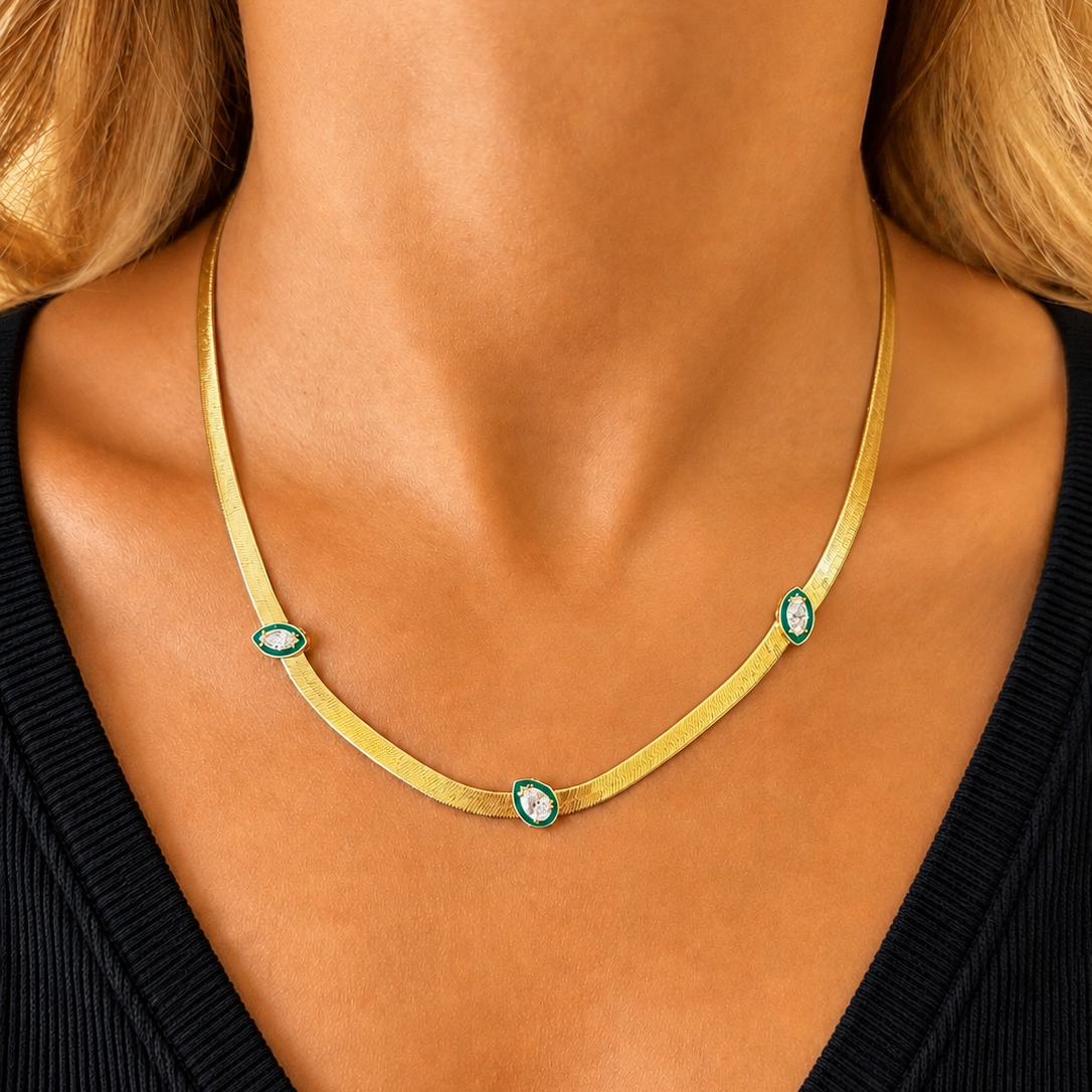 Flat Chain with Green framed Diamonds