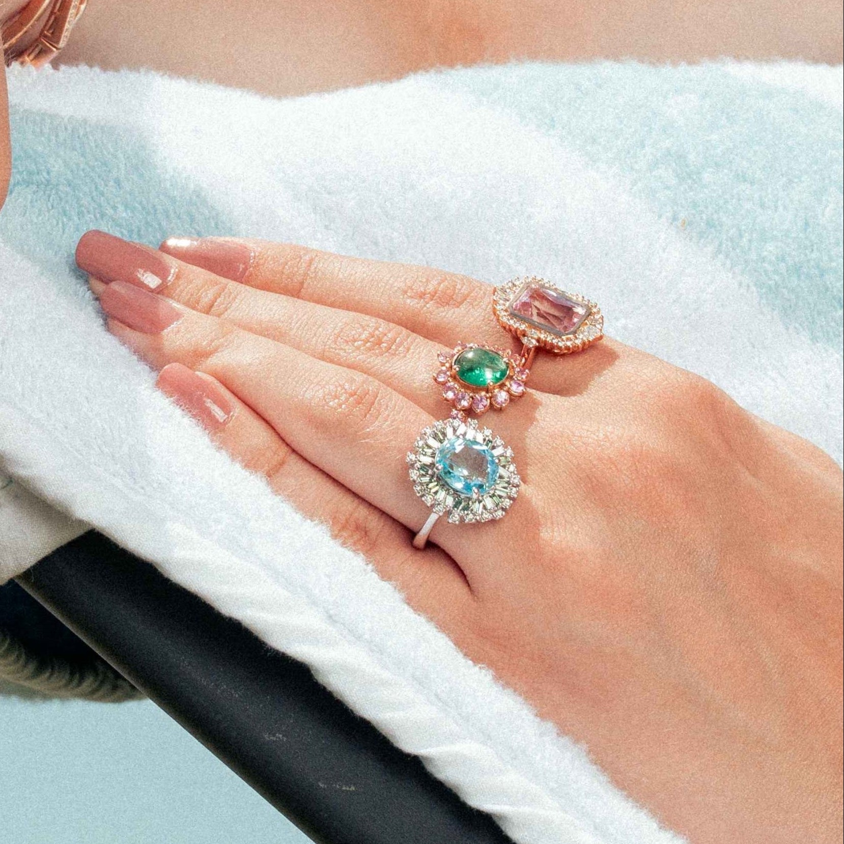 Aqua Blue with Green Splash